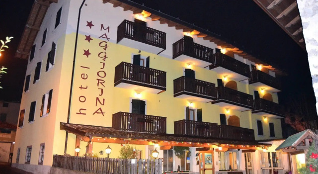 Albergo Maggiorina, Забронировать Отель Беццекка Valle di Ledro