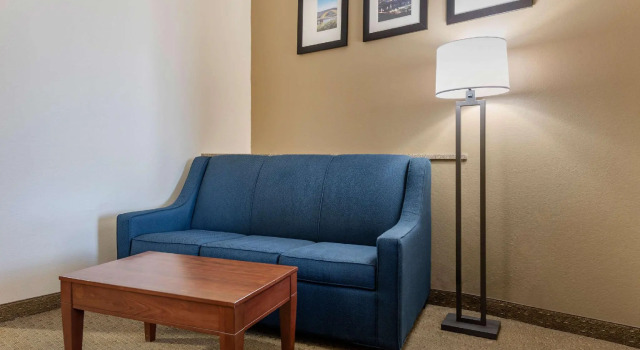Четырёхместный люкс Holiday Inn Express & Suites Hebron - Cincinnati Airport by IHG