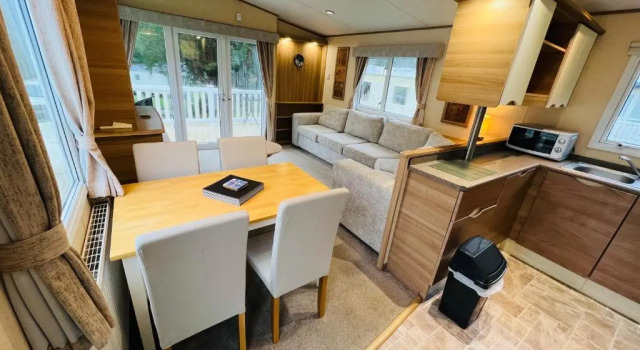 Luxury 2 Bedroom Caravan LG13, Shanklin, Isle of Wight