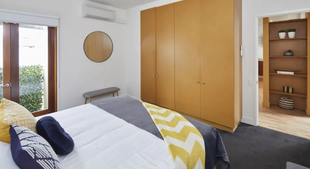 Spacious Carlton 1 bedroom Apt With Secure Parking, Забронировать Отель Отели Мельбурна с парковкой, рядом с Smith Street, Парковка