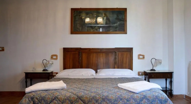 Agriturismo La Collina, Varaa Hotelli Massa Martana Umbria