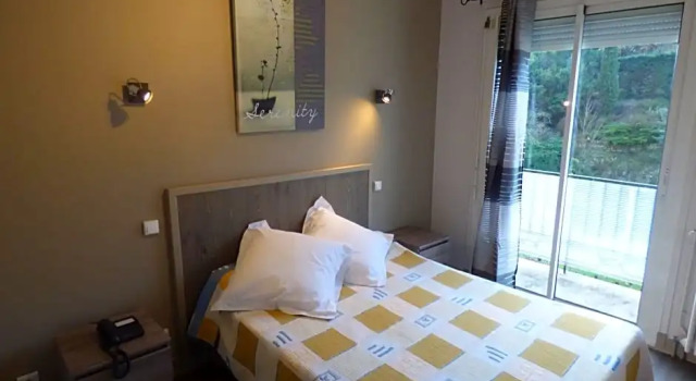 Hotel Restaurant Henry, Rezervasyon Otel Puy-l'Eveque kahvaltılı oteller, Kahvaltı