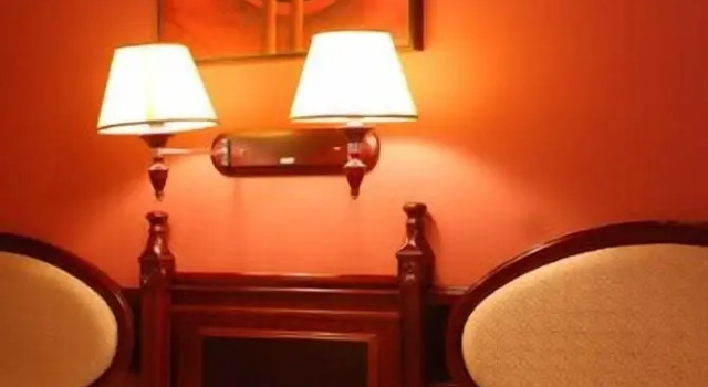 Полулюкс Adot Tina Hotel