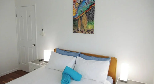 Beach bliss Queen bed BBQ Pool Netflix
