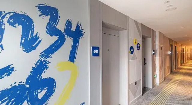 7 Days Inn (Kunming Railway Station Yunfang Commercial Area Branch), Prenota Hotel Kunming Yunnan
