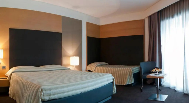 Трёхместный номер Parco Dei Principi Hotel Congress & SPA