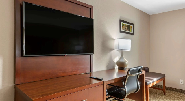 Четырёхместный номер Standard Comfort Inn Smithfield near I-95