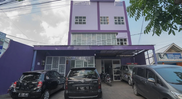 RedDoorz @ Gatot Subroto Street Bandung 2