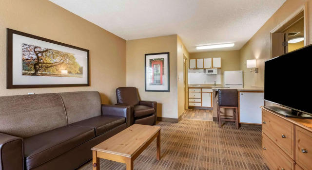 Четырёхместный люкс c 1 комнатой Extended Stay America Select Suites - Jacksonville - Southside - St Johns Towne Ctr