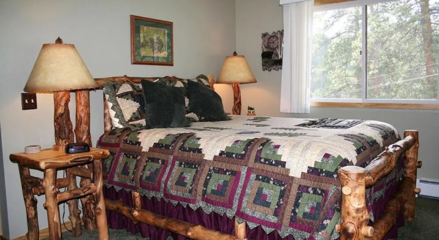 Fawn Valley Inn: 306, Забронировать Отель Отели Эстес-Парк с парковкой, Парковка