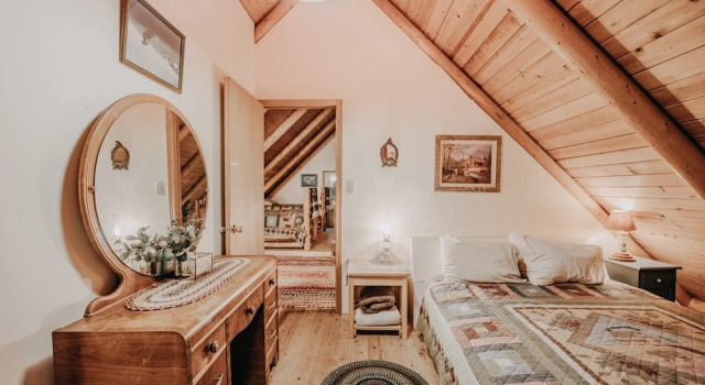 Baker Rim Cabin 17 - A Rustic Family Cabin With Modern Features, Book Hotel 3-stjernede hoteller i Glacier, 3*