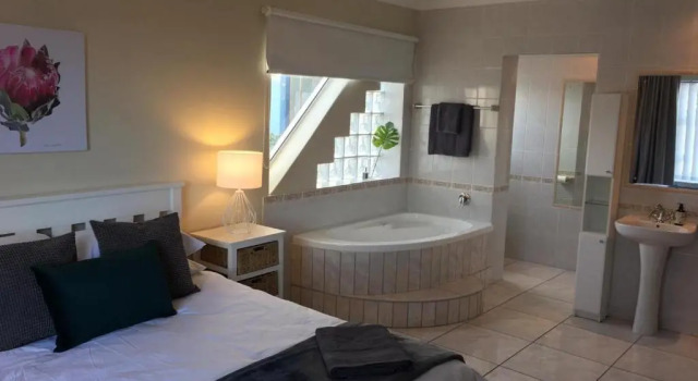 Коттедж On Point Beach House - Jeffreys Bay