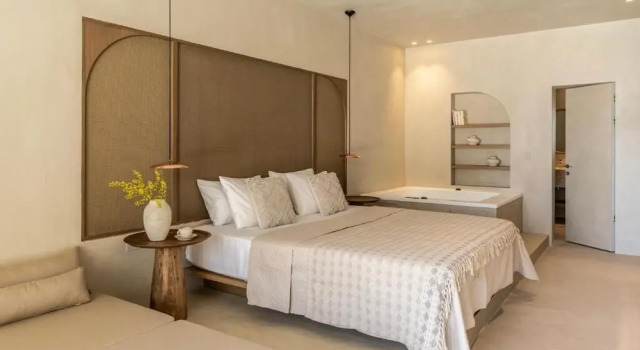 Люкс с видом на бассейн Elea Luxury suites