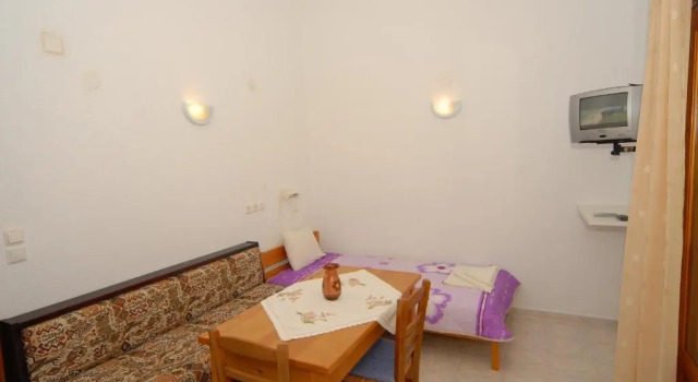 Апартаменты c 1 комнатой с видом на сад Villa Zaharo and Lilian Apartments