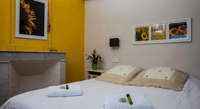 Hôtel Restaurant l'Arbre de Mai, Rezervovat Hotel Hotely v Luberon s parkováním, Parkování