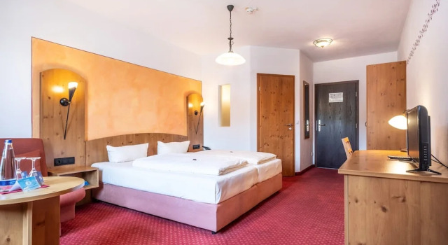 Номер Comfort Hotel Alte Post