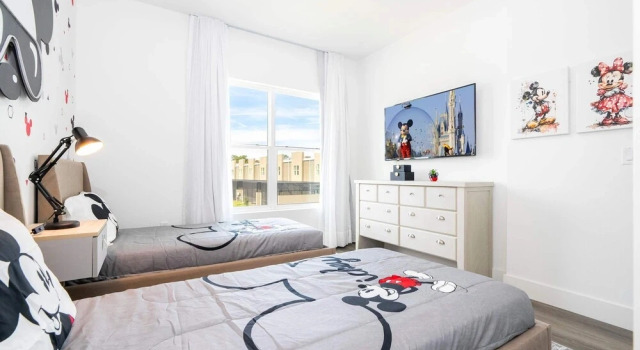 Коттедж Modern 4BR Retreat Mickey Harry Potter Rooms