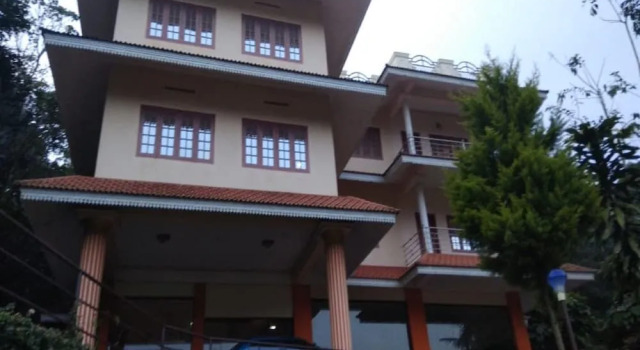 OYO 24610 Mini's Wind Haven, Rezerwuj Hotel Ramakkalmedu Karnataka