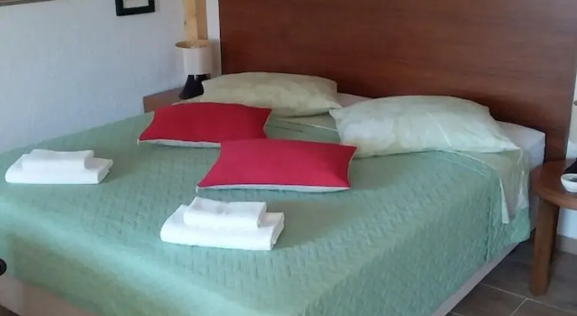 Студия Apartment Mir