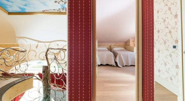 Luxurious Villa In Donnalucata With Pool, Book Villa Hotels in Sicily with a Pool, Swimming Pool