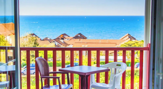 Номер Standard с видом на океан Azureva Club Hendaye