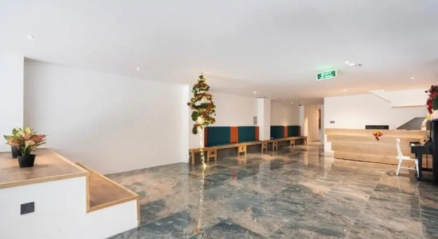 Haven Hut Riverside Hotel, Забронировать Отель Недорогие отели Района 4, недорого