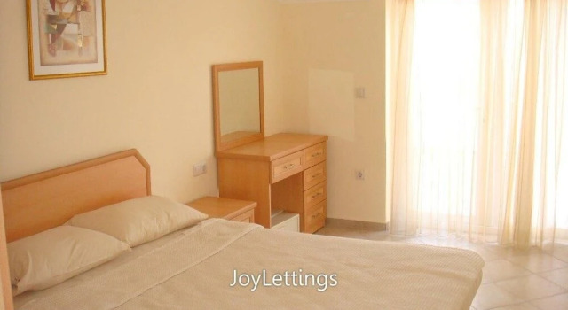 Вилла с балконом Villa LG12 by JoyLettings