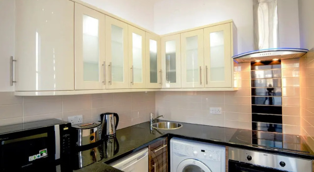 Студия Oxbridge Apartments
