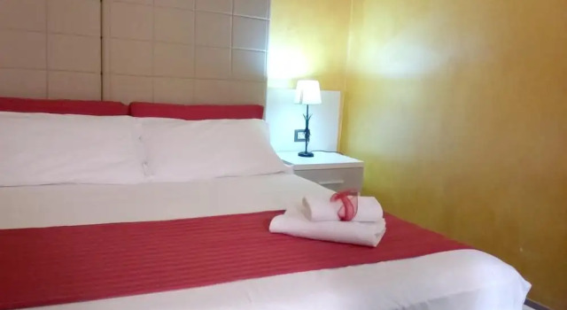 Apartment With 2 Bedrooms in Fiumicino, With Furnished Garden and Wifi Near the Beach, Rezervovat Apartmán Hotely v Lazio s parkováním, Parkování