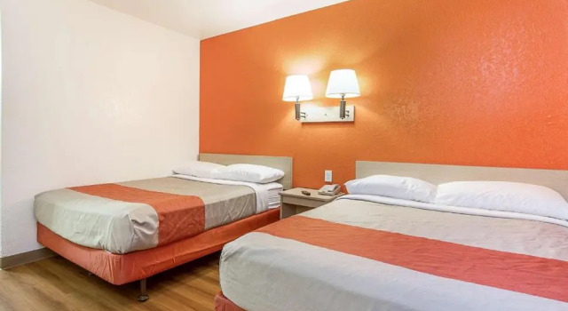 Люкс Motel 6-Phoenix, AZ - North Bell Road