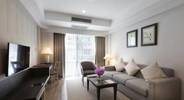 Люкс с 2 комнатами Classic Kameo Hotel and Serviced Apartments, Sriracha