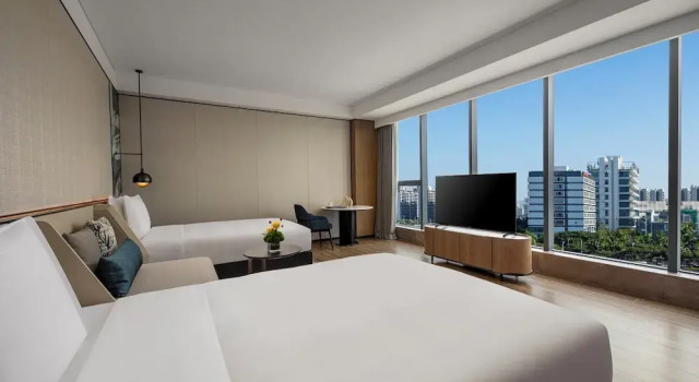 Четырёхместный номер Standard Crowne Plaza Sanya Yazhou Bay by IHG