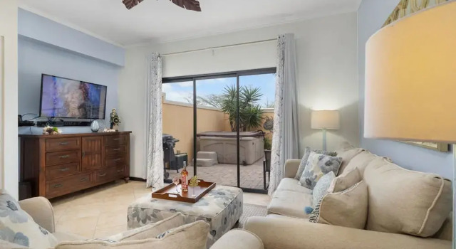 Beautiful Gated Community Retreat Near the Beach, Varaa Hotelli Noord Aruba