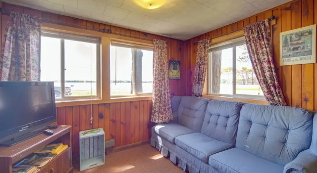 Convenient Cabin w/ Access to 3 Boat Docks!, Reserva ahora Hotel Stone Lake Estados Unidos