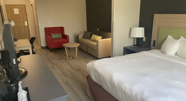 Люкс c 1 комнатой Country Inn & Suites by Radisson, College Station, TX