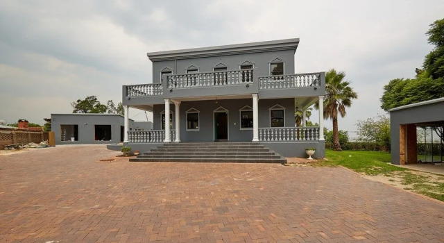Daze House, Забронировать Отель Бизнес-отели Йоханнесбург, 4* 5*