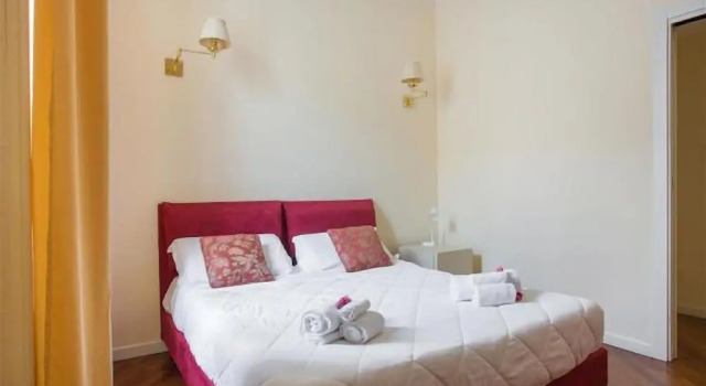 Castel Morrone 3, Book Hotel Milan Lombardy