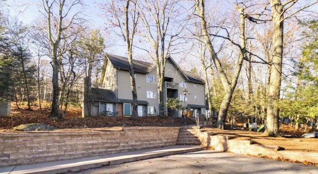 Wintergreen Ski Resort Condo w/ Golf Access!, Book Ferieresort Wintergreen Nellysford