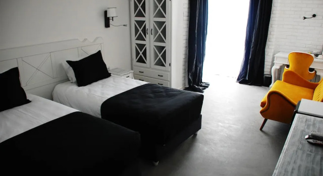 Номер Standard Check Inn Suite Hotel & SPA