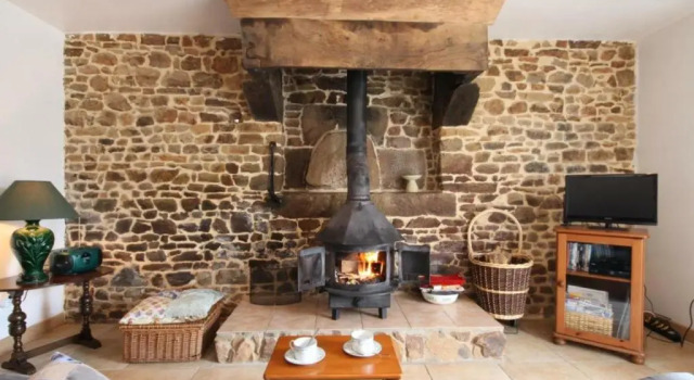 Maison de campagne avec spa, proche de vergers et cité médiévale, animaux acceptés, recharge électrique - FR-1-497-101, Buchen Sie Hotel Passais-Villages Frankreich