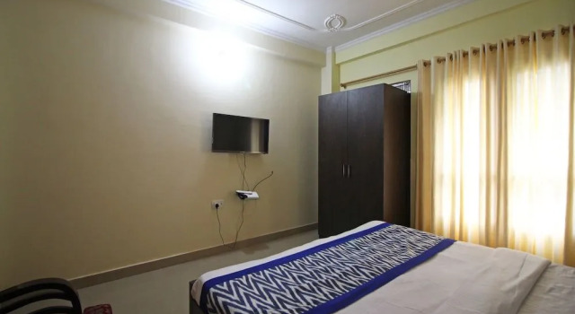 OYO 6928 Home Stay Leena Holiday Homez, Rezerwuj Hotel Hotele w Uttarakhand z basenem, Basen