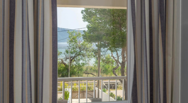 SA FORNERA - Wonderful apartment in first sea line and with free WiFi, Buchen Sie Ferienwohnung Alcúdia Mallorca