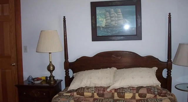 Chesapeake Inn of Lenox, Забронировать Отель «постель и завтрак» Отели Массачусетса 3 звезды, 3*
