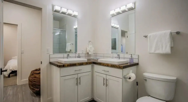 Коттедж 6bd3.5ba?downtown Modern Luxury W/hot Tub?