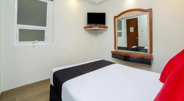 Номер Standard Capital O 109 Hotel Monarca
