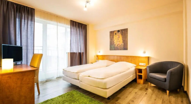 Schroeders City-Style-Hotel, Забронировать Отель Отели Трира 3 звезды, рядом с Thermen am Viehmarkt, 3*
