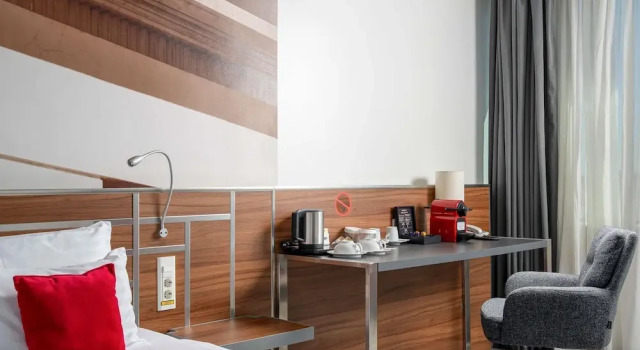 Двухместный номер Privilege с видом на город Mercure Bucharest Unirii