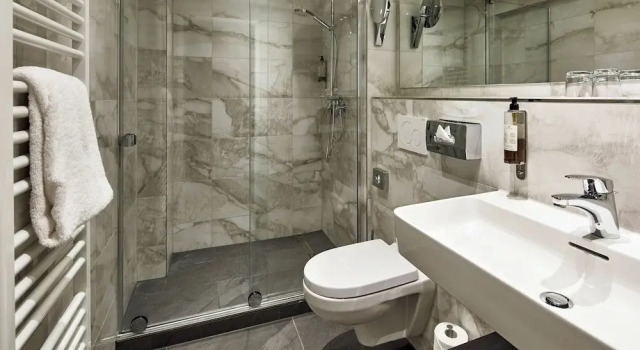 Полулюкс Hotel Kraft