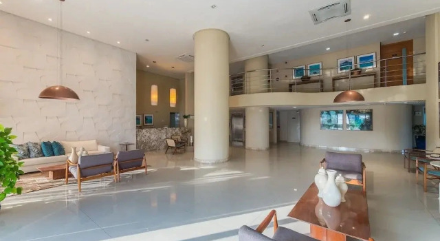 Your Exclusive Stay in a Building With a Pool Just Steps From the sea - WJA