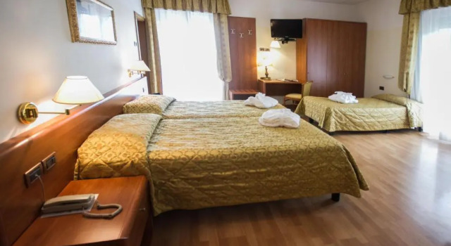 Четырёхместный номер Superior Hotel SantIlario